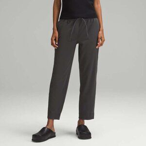 Lululemon Women's Tapered-Leg Mid-Rise Pant 7/8 Length - Grey